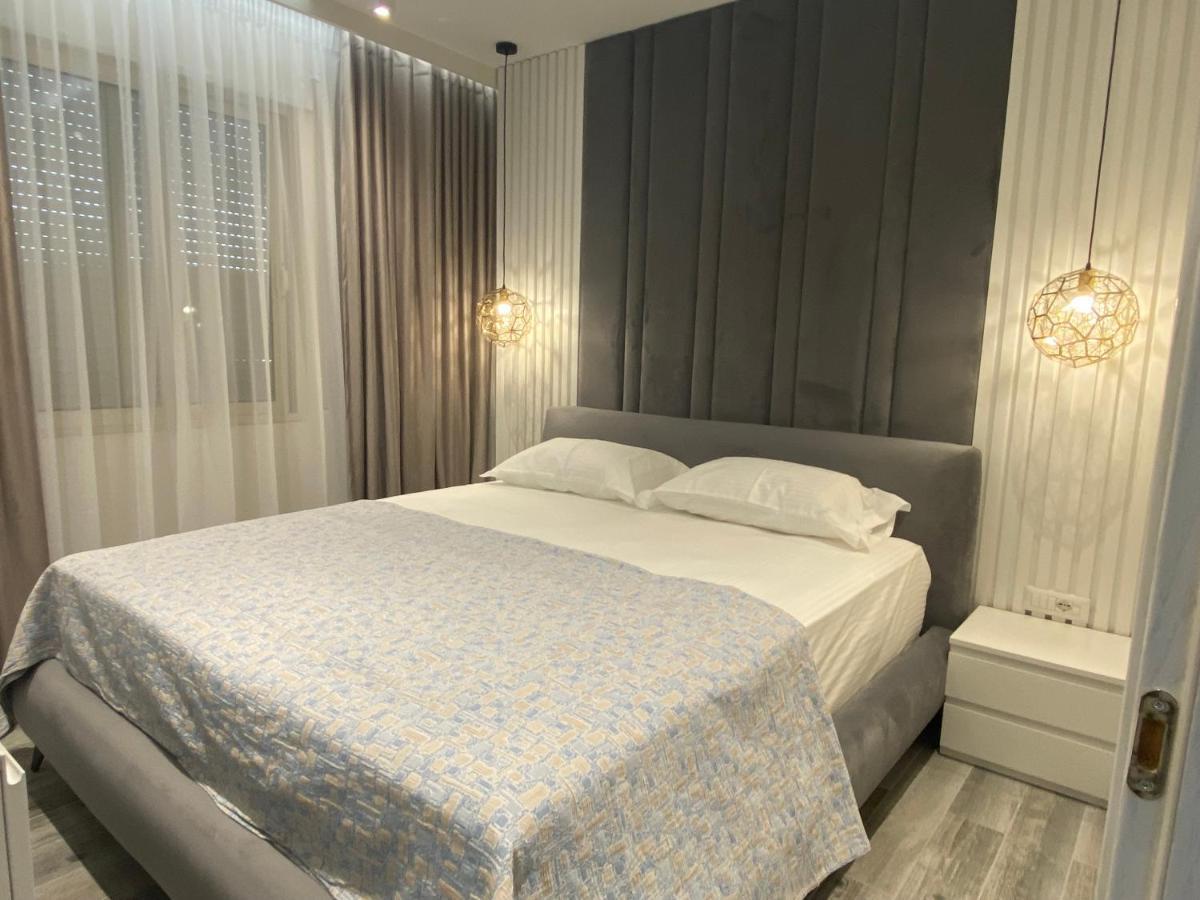 Luxury Seaview Vlora Flat Free Parking Apartment Ngoại thất bức ảnh